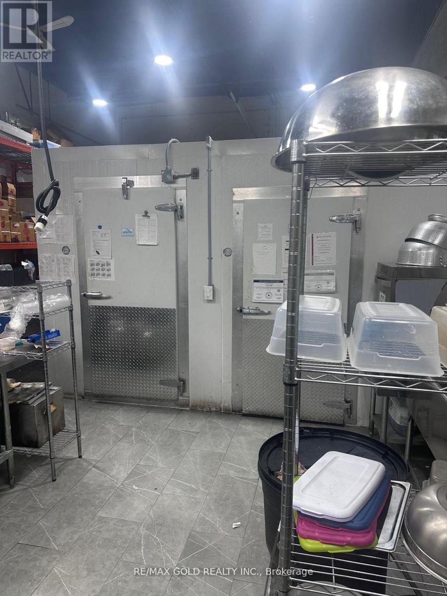 2 - 25 Saunders Road, Barrie (0 East), Ontario  L4N 9A7 - Photo 8 - S13055206