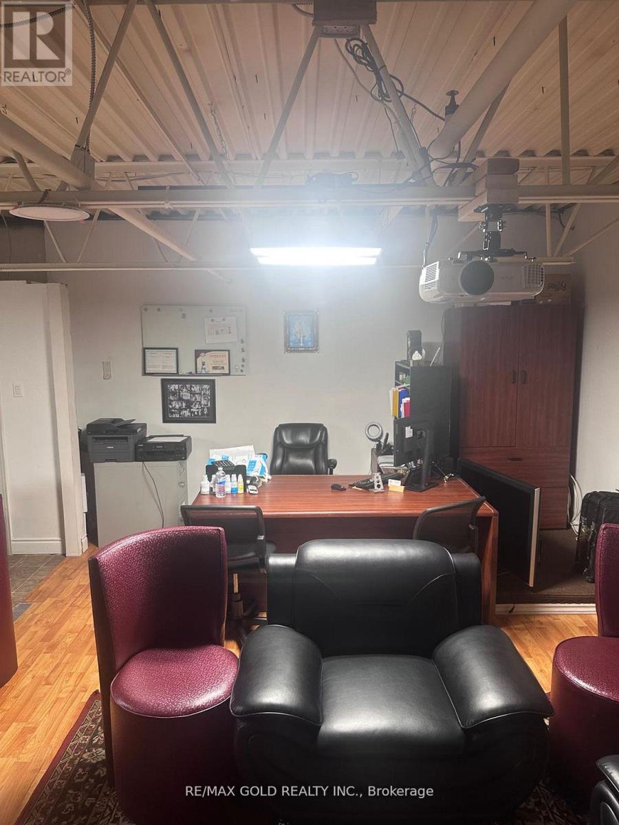 2 - 25 Saunders Road, Barrie (0 East), Ontario  L4N 9A7 - Photo 9 - S13055206