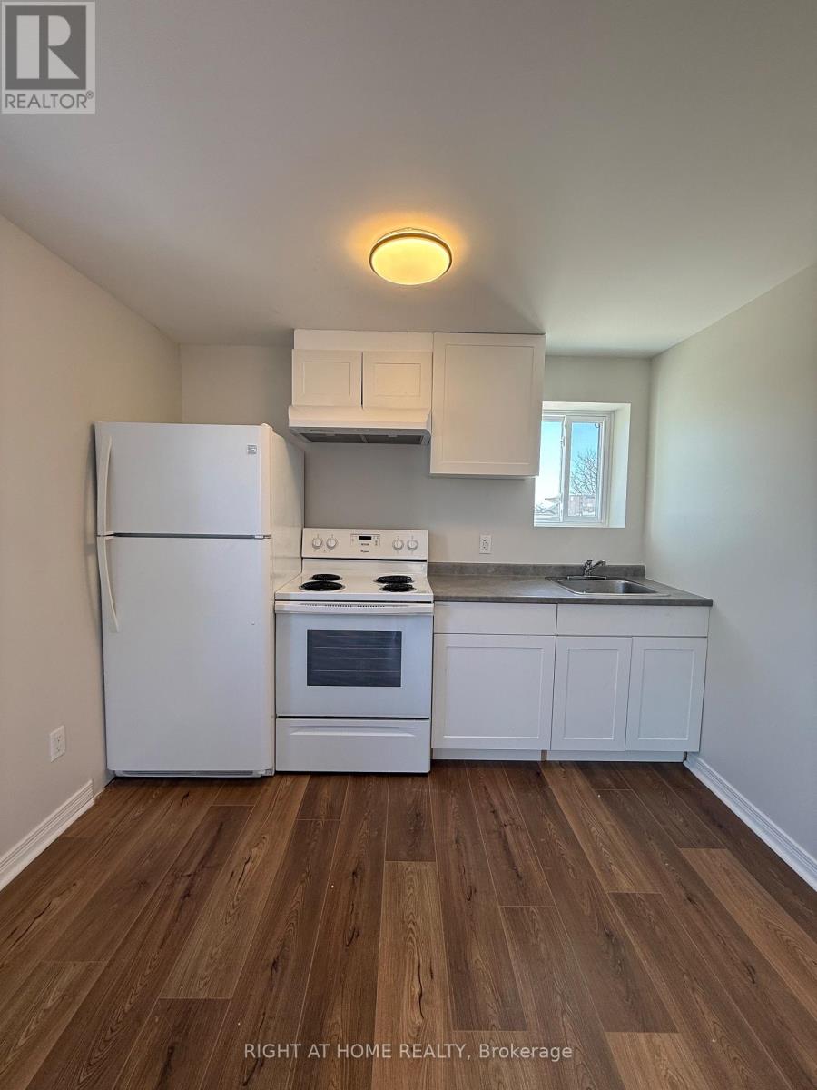 28 West Street N, Orillia, Ontario  L3V 5B8 - Photo 16 - S13055234