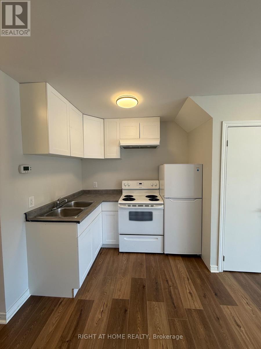 28 West Street N, Orillia, Ontario  L3V 5B8 - Photo 25 - S13055234