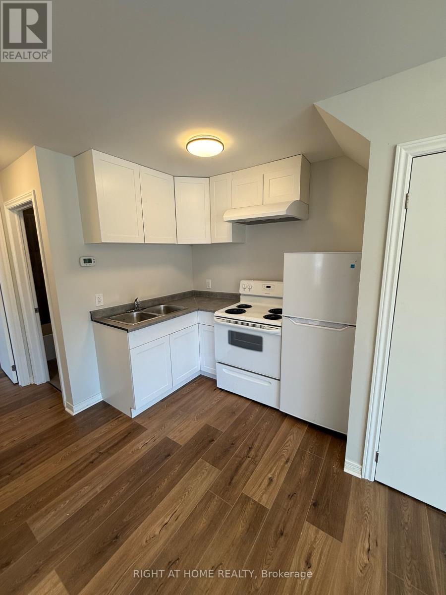 28 West Street N, Orillia, Ontario  L3V 5B8 - Photo 26 - S13055234