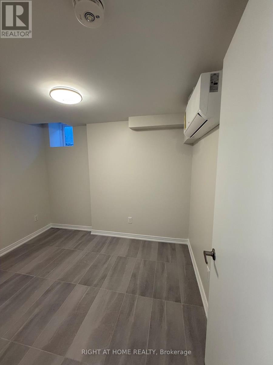 28 West Street N, Orillia, Ontario  L3V 5B8 - Photo 36 - S13055234