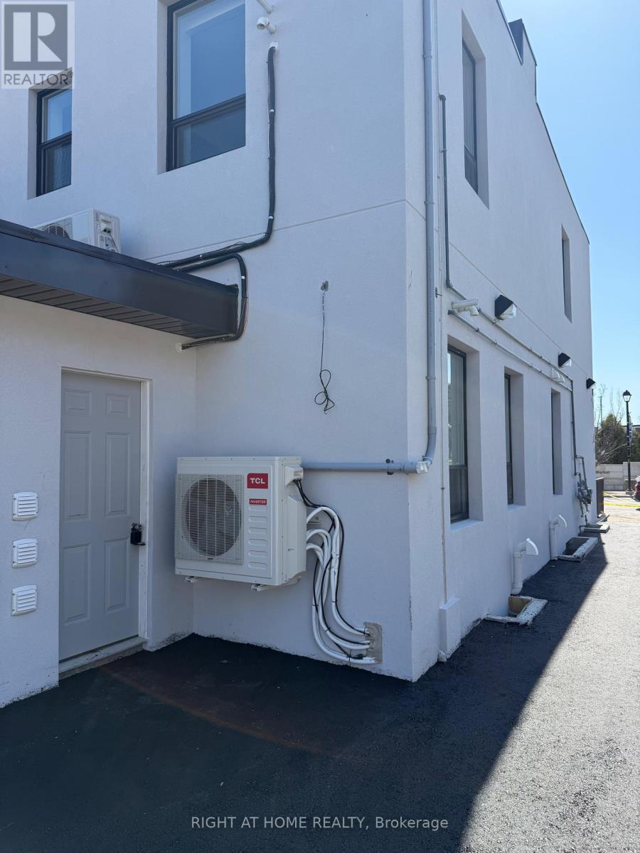 28 West Street N, Orillia, Ontario  L3V 5B8 - Photo 46 - S13055234