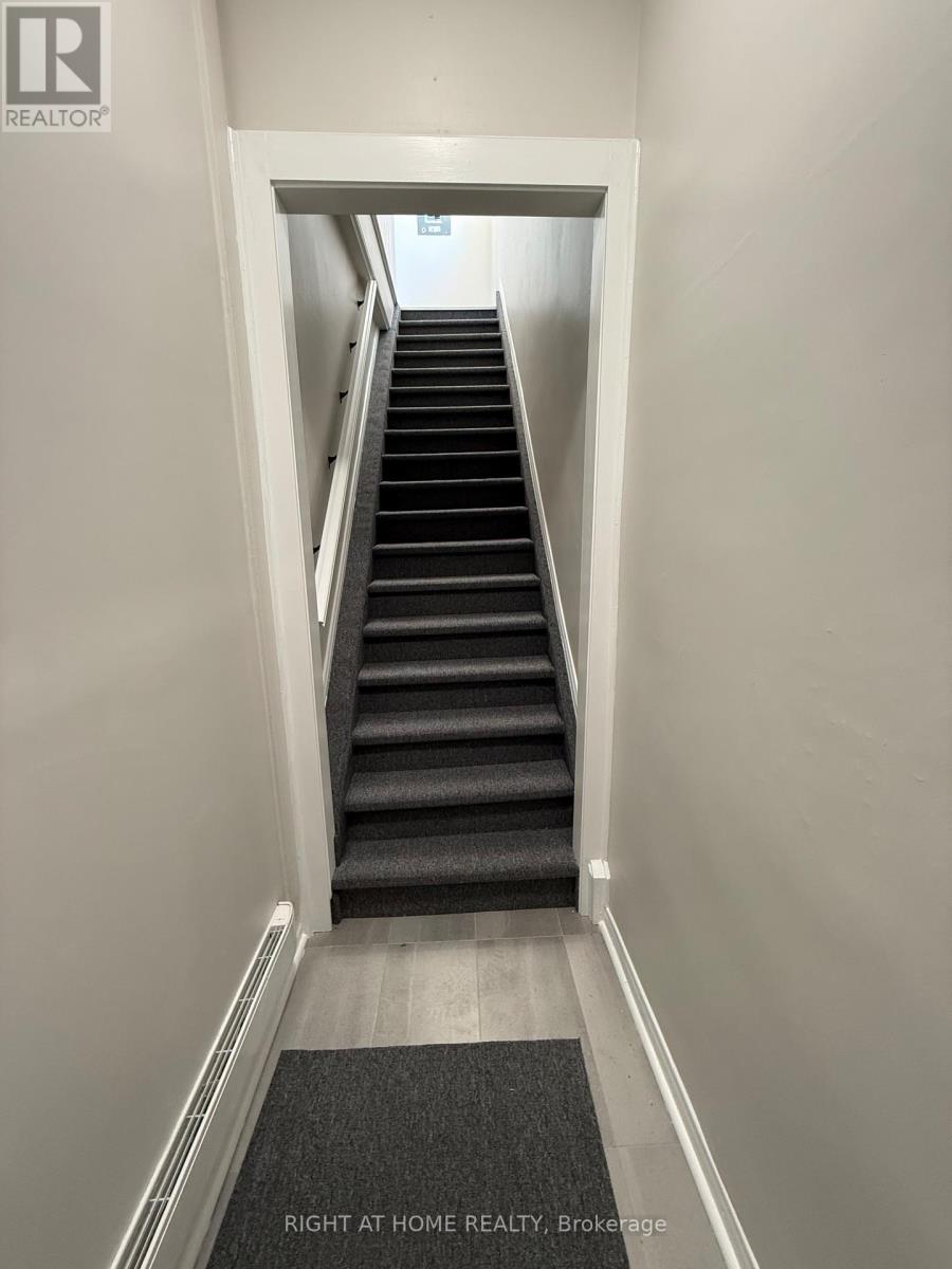 28 West Street N, Orillia, Ontario  L3V 5B8 - Photo 9 - S13055234