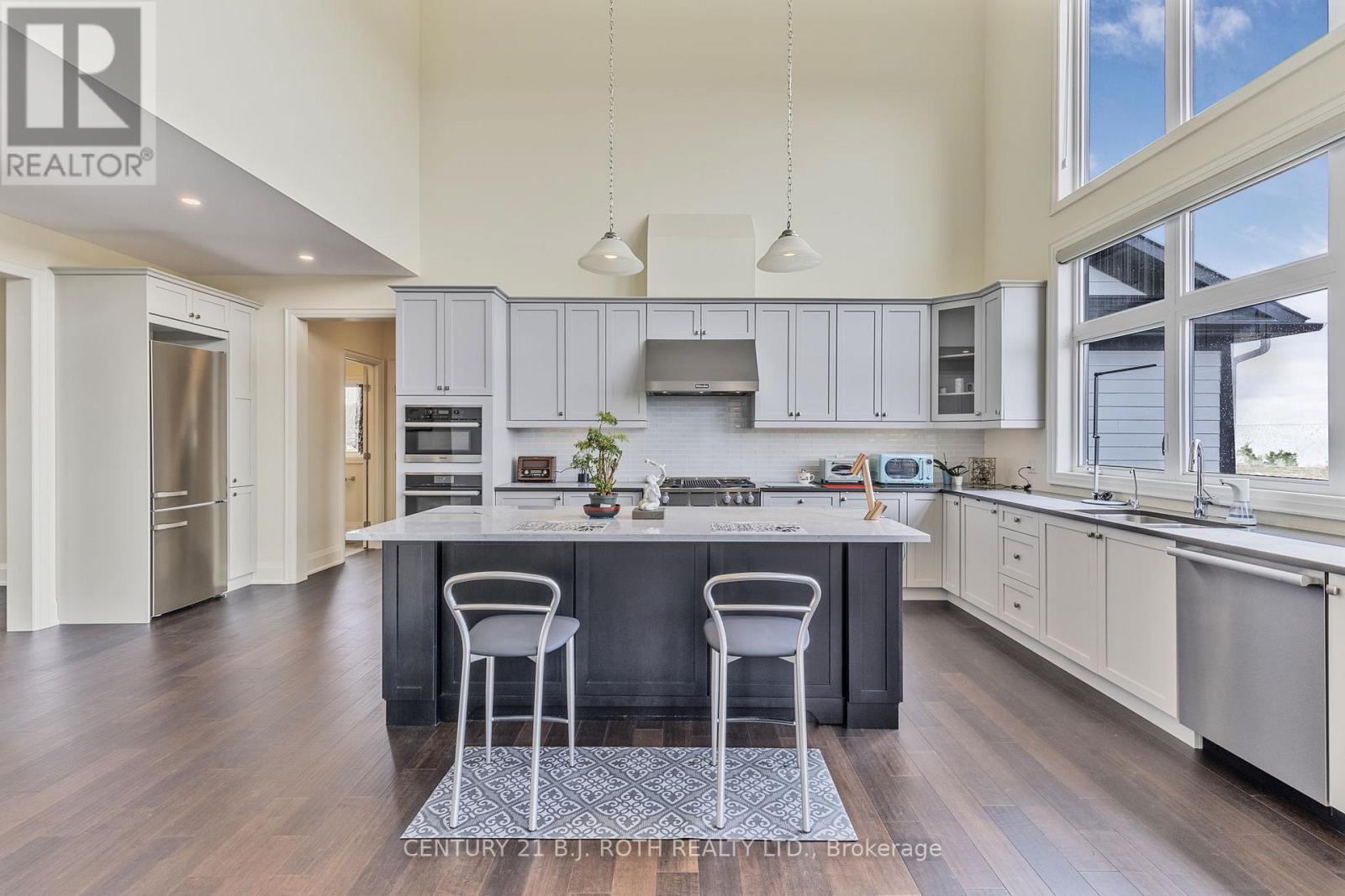 8 Morgan Drive, Oro-Medonte, Ontario  L0K 1E0 - Photo 16 - S13055294