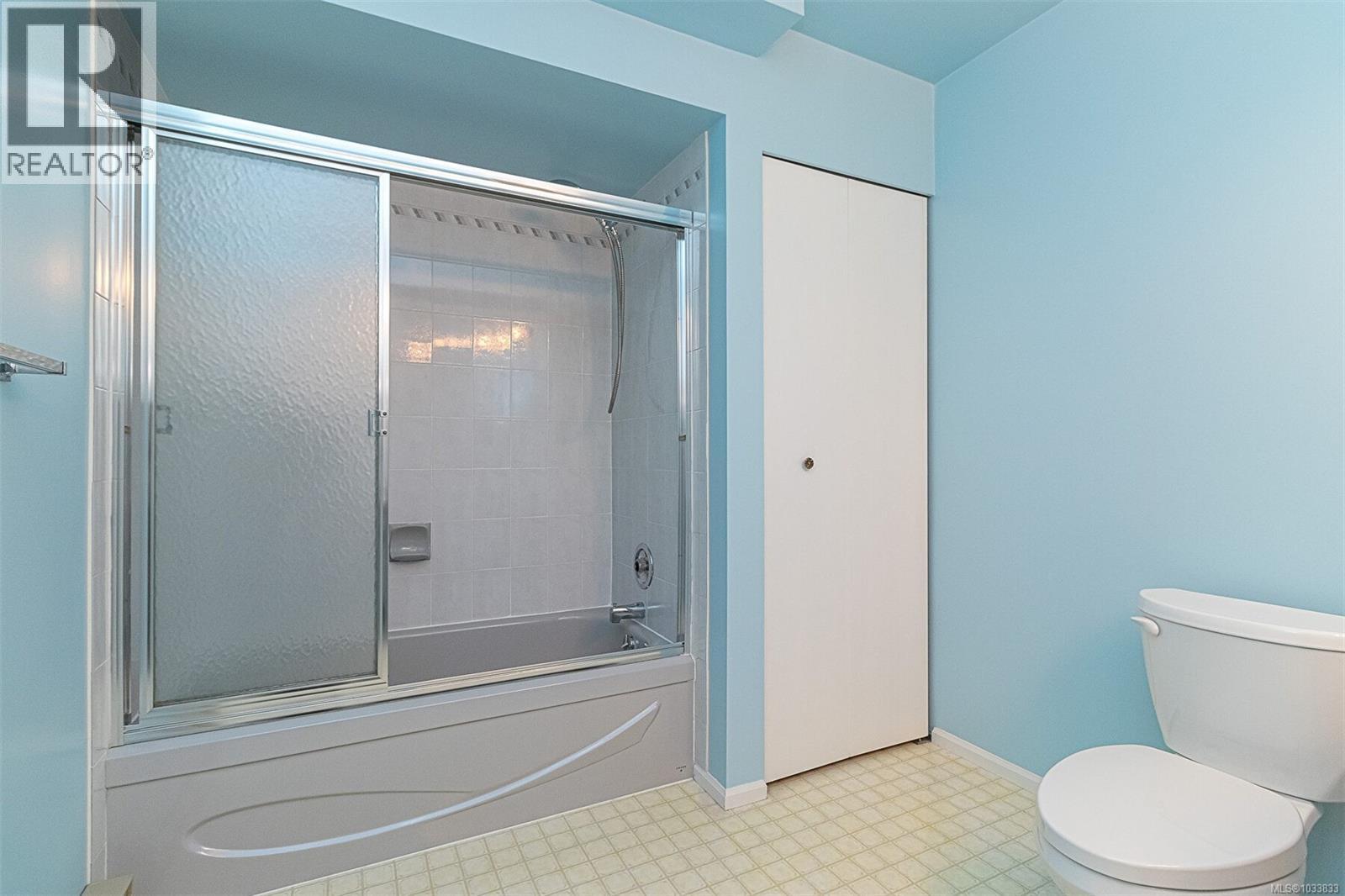 4569 Boulderwood Dr, Saanich, British Columbia  V8Y 3A5 - Photo 27 - 1033833