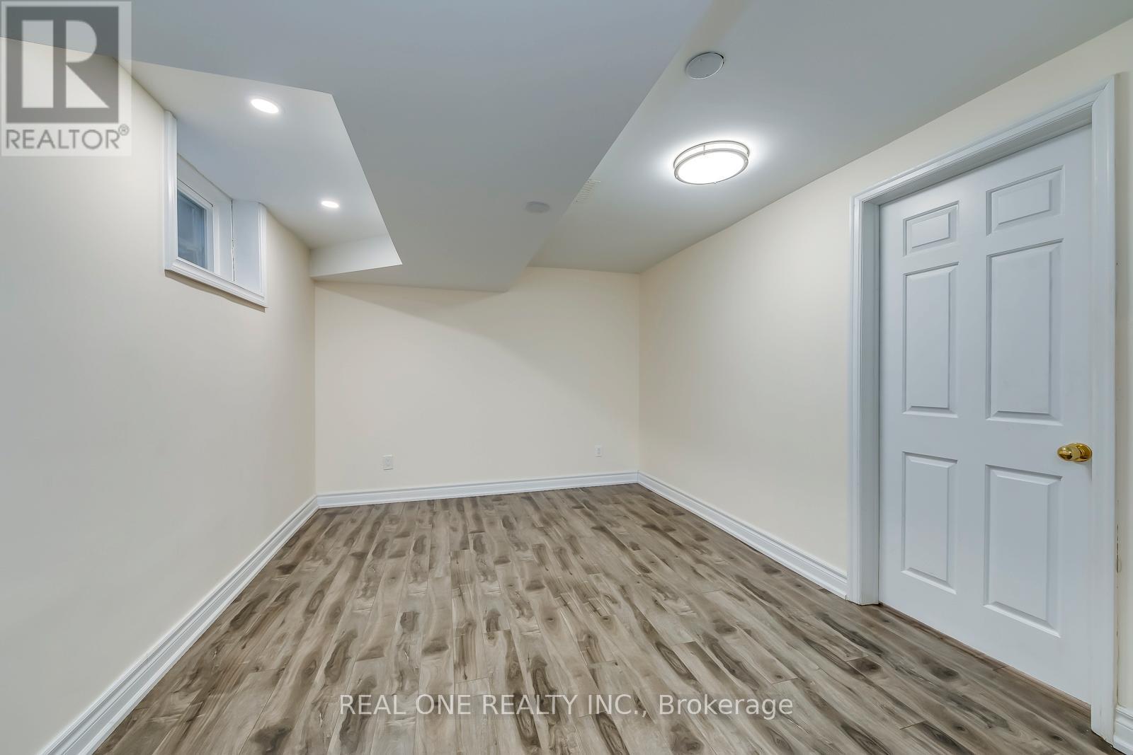 1585 Crombie Road, Mississauga, Ontario  L5J 4J1 - Photo 31 - W13055254