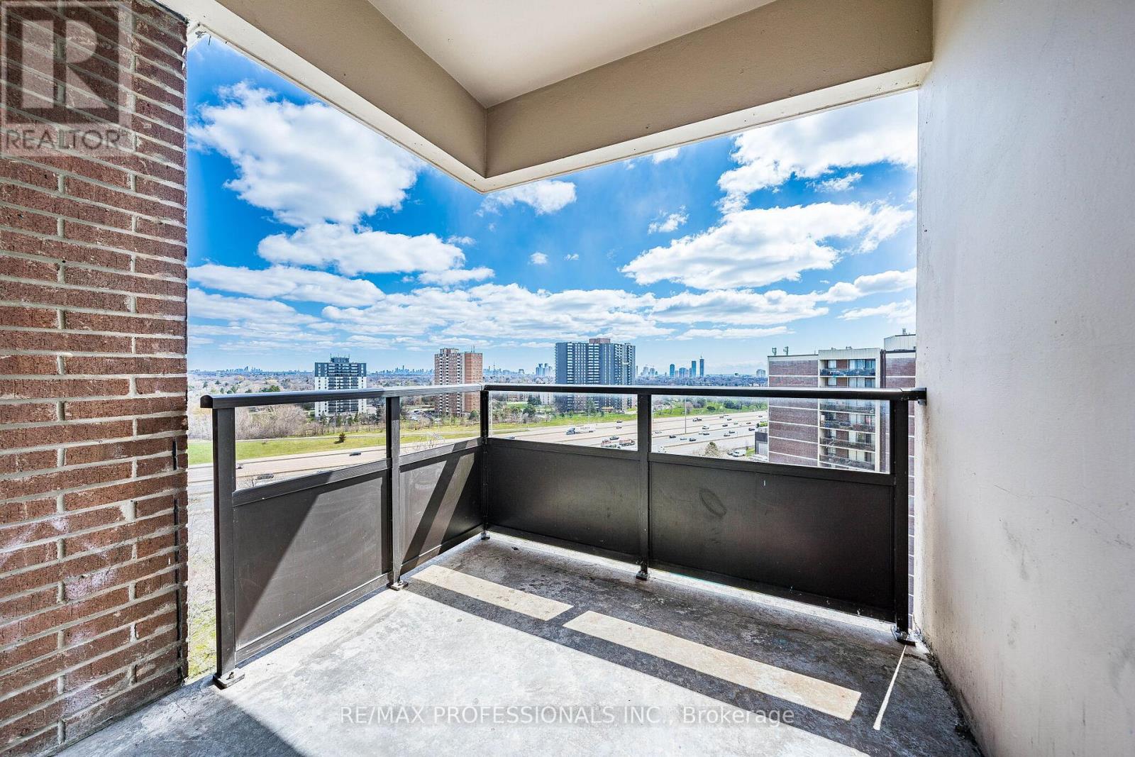 1618 - 551 The West Mall, Toronto, Ontario  M9C 1G7 - Photo 19 - W13055258