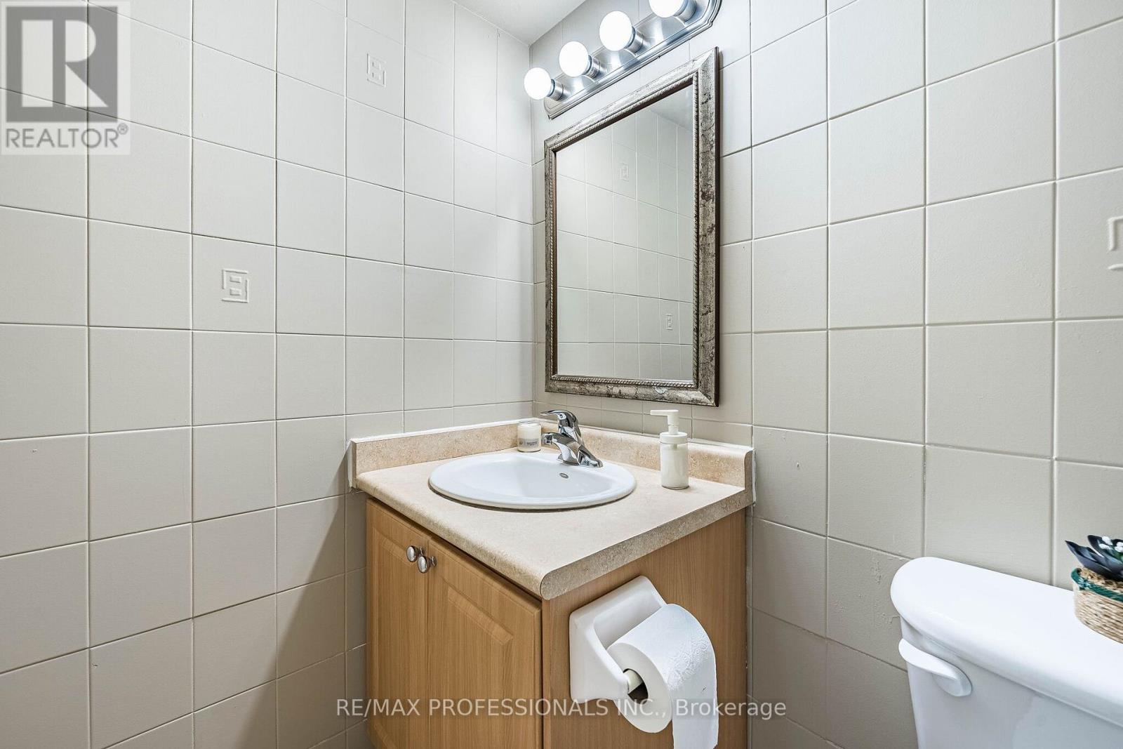 1618 - 551 The West Mall, Toronto, Ontario  M9C 1G7 - Photo 28 - W13055258