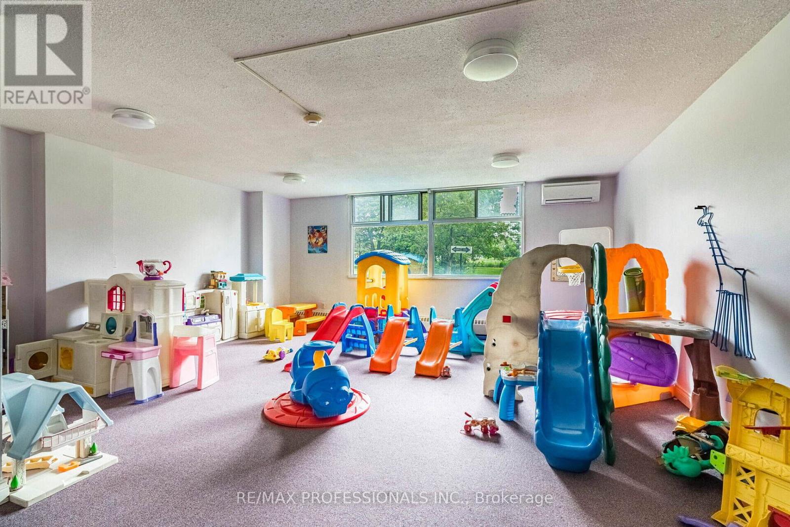 1618 - 551 The West Mall, Toronto, Ontario  M9C 1G7 - Photo 29 - W13055258