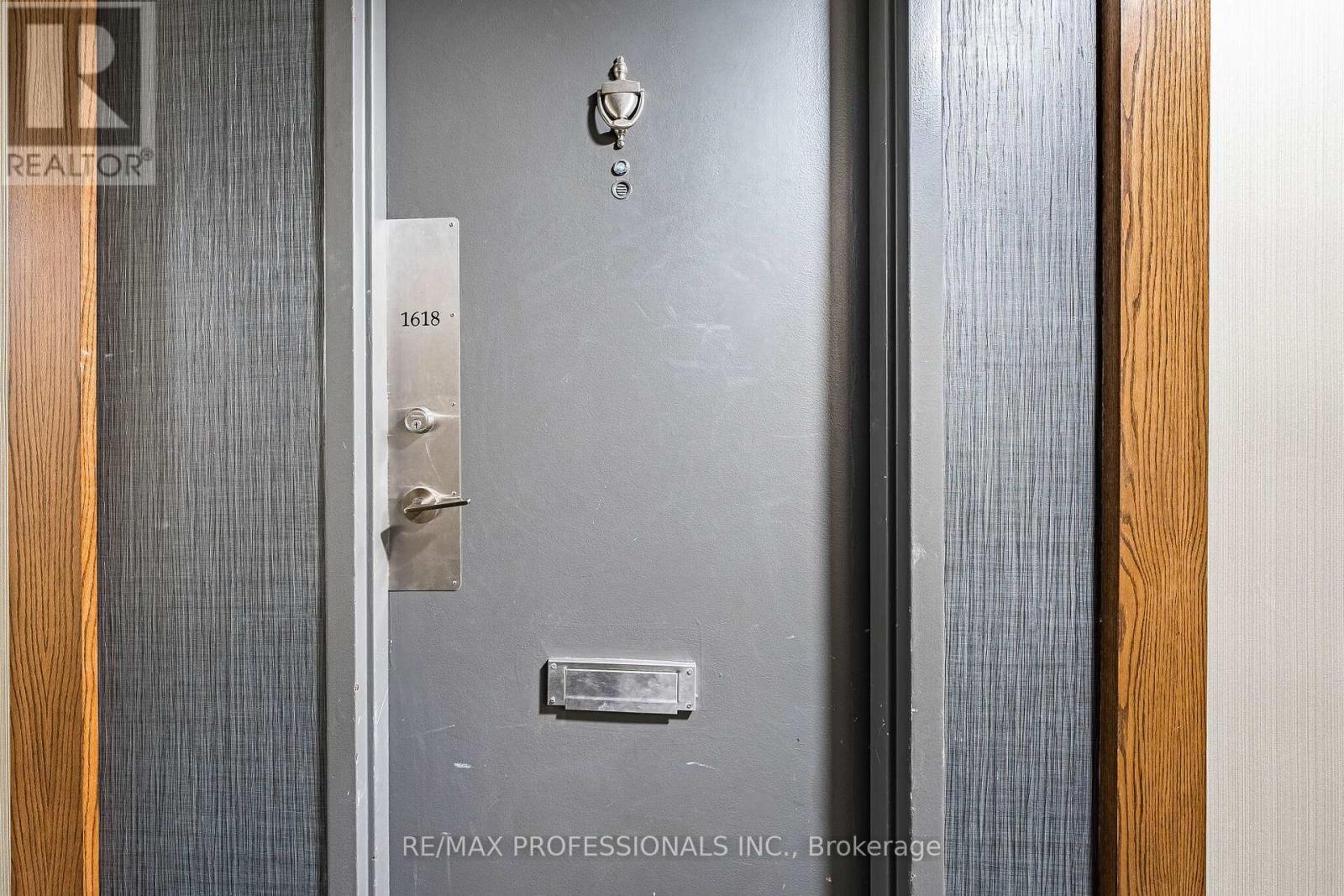 1618 - 551 The West Mall, Toronto, Ontario  M9C 1G7 - Photo 7 - W13055258