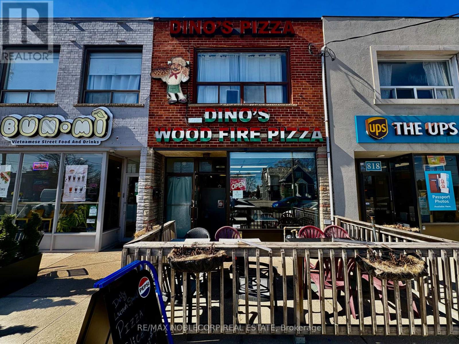 820 The Queensway Street, Toronto, Ontario  M8Z 1N5 - Photo 1 - W13055280