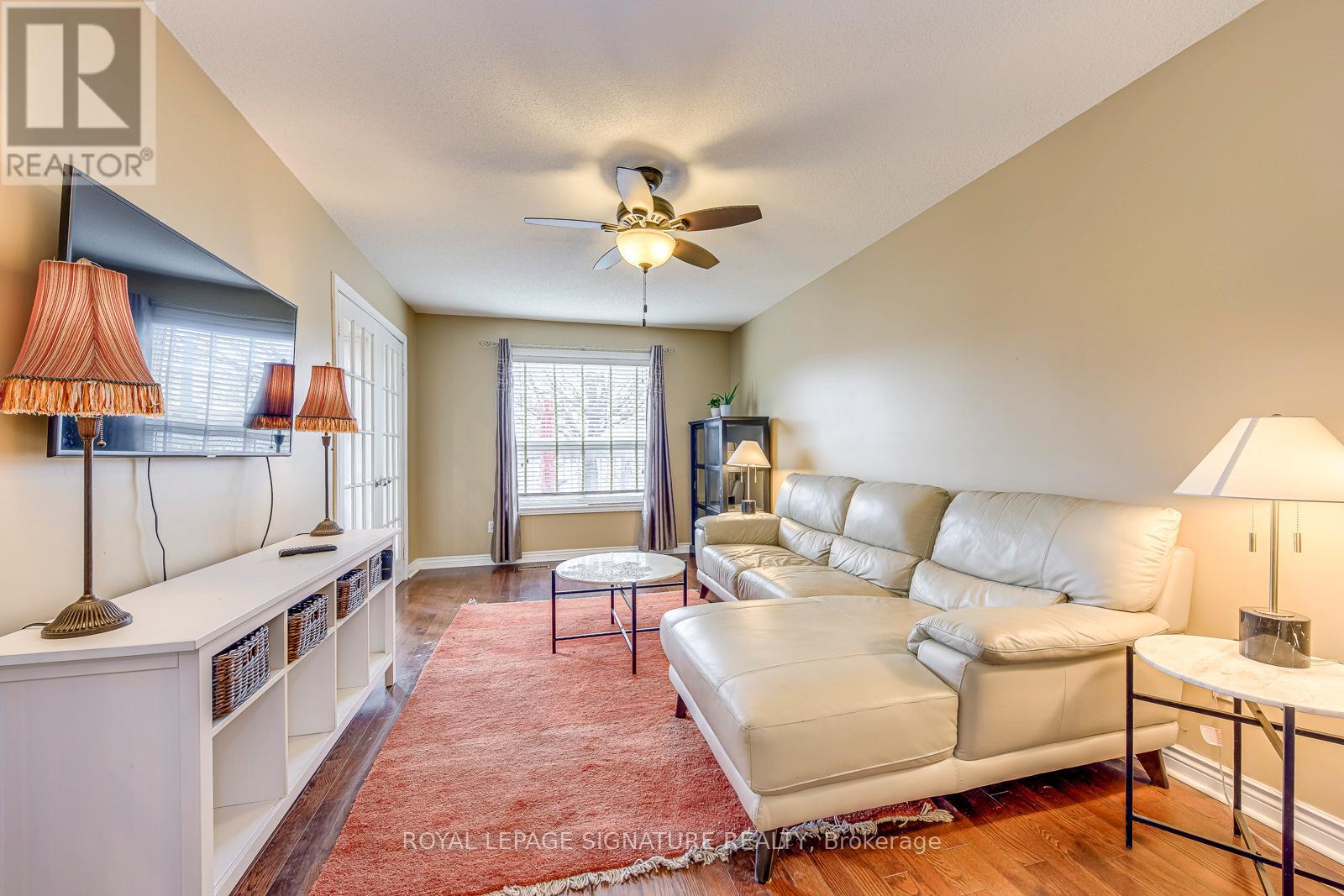 6 Wood Circle, Caledon, Ontario  L7E 1R4 - Photo 3 - W13055328