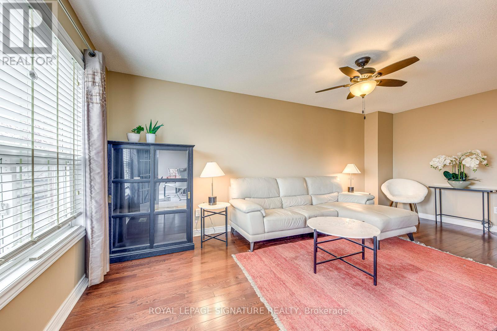 6 Wood Circle, Caledon, Ontario  L7E 1R4 - Photo 4 - W13055328