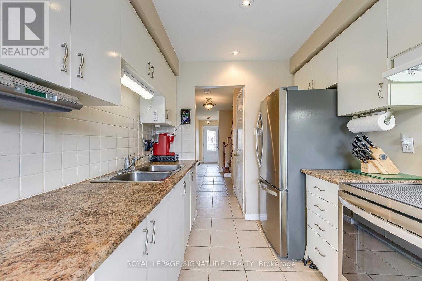 6 Wood Circle, Caledon, Ontario  L7E 1R4 - Photo 7 - W13055328