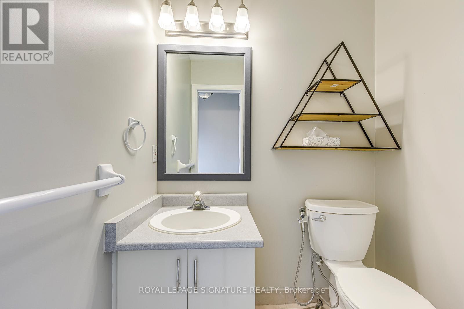 6 Wood Circle, Caledon, Ontario  L7E 1R4 - Photo 9 - W13055328