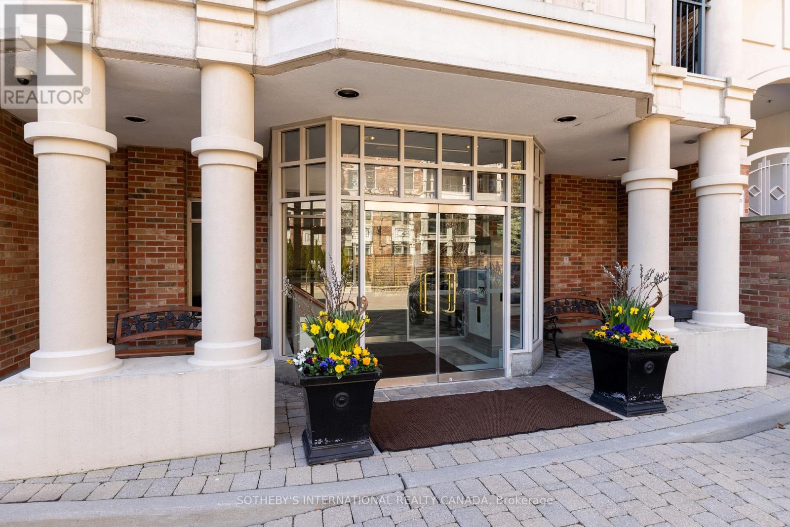 PH08 - 10 OLD MILL TRAIL, Toronto, Ontario