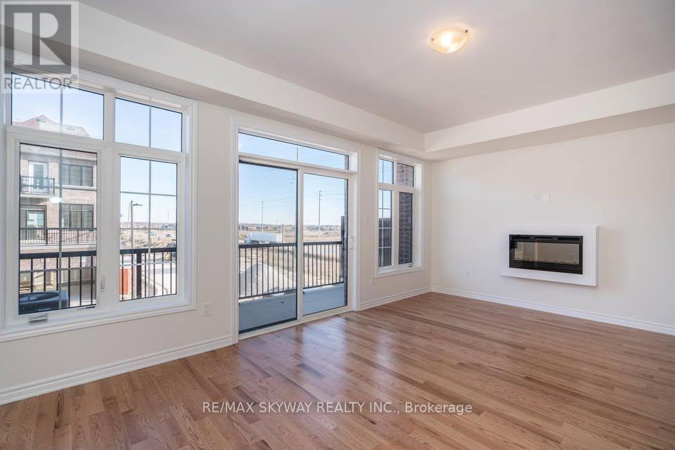 3 Petch Avenue, Caledon, Ontario  L4C 0Y9 - Photo 6 - W13055344