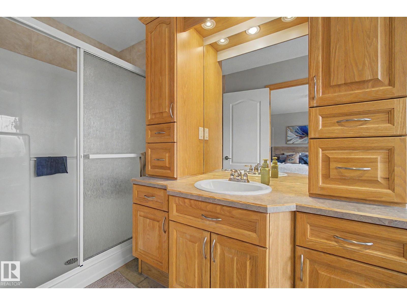 807 Oakland Pl, Devon, Alberta  T9G 2H8 - Photo 20 - E4484537