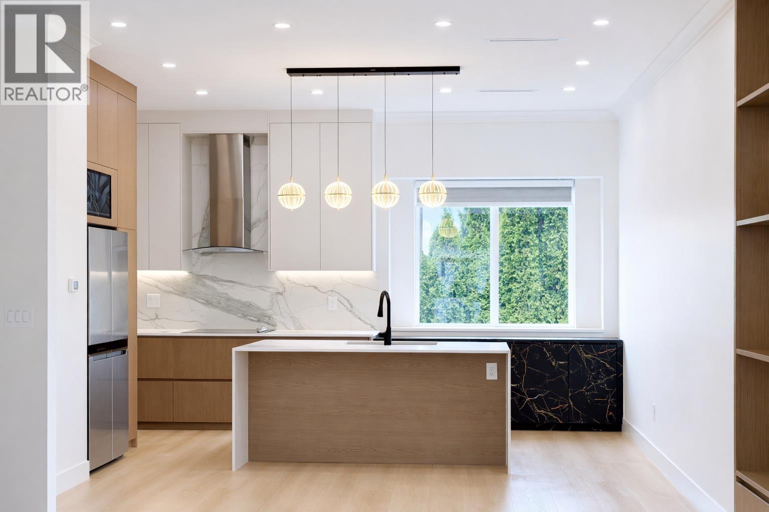 3 6692 Napier Street, Burnaby, British Columbia  V5B 2C3 - Photo 5 - R3098165