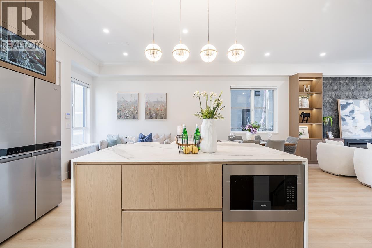 3 6692 Napier Street, Burnaby, British Columbia  V5B 2C3 - Photo 10 - R3098165