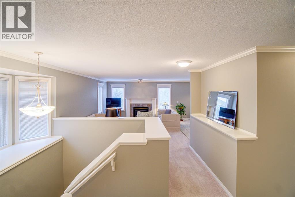 26 Skyline Crescent, Claresholm, Alberta  T0L 0T0 - Photo 4 - A2304380