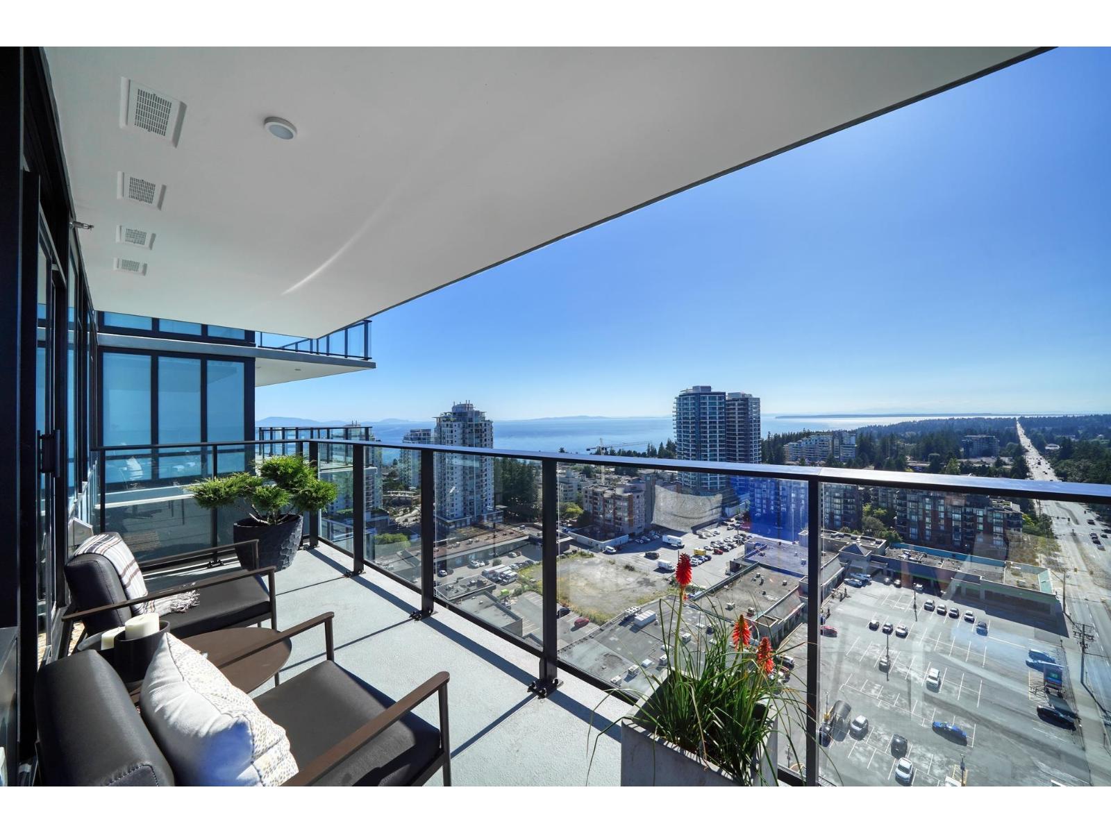 2006 1588 JOHNSTON ROAD, White Rock, British Columbia