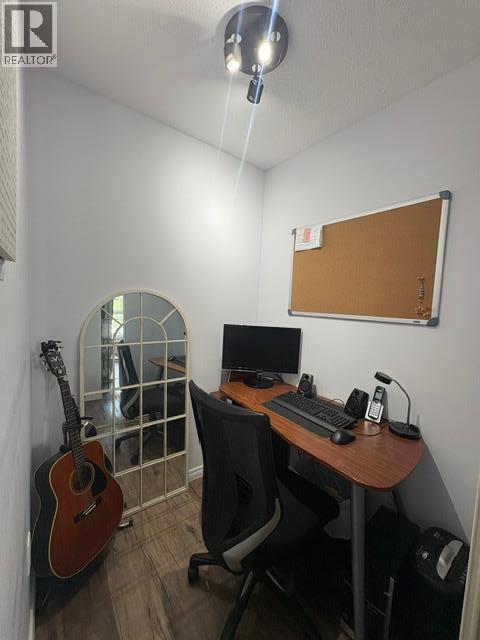 1282 Corbishley Avenue, Penticton, British Columbia  V2A 8V2 - Photo 4 - 10383057