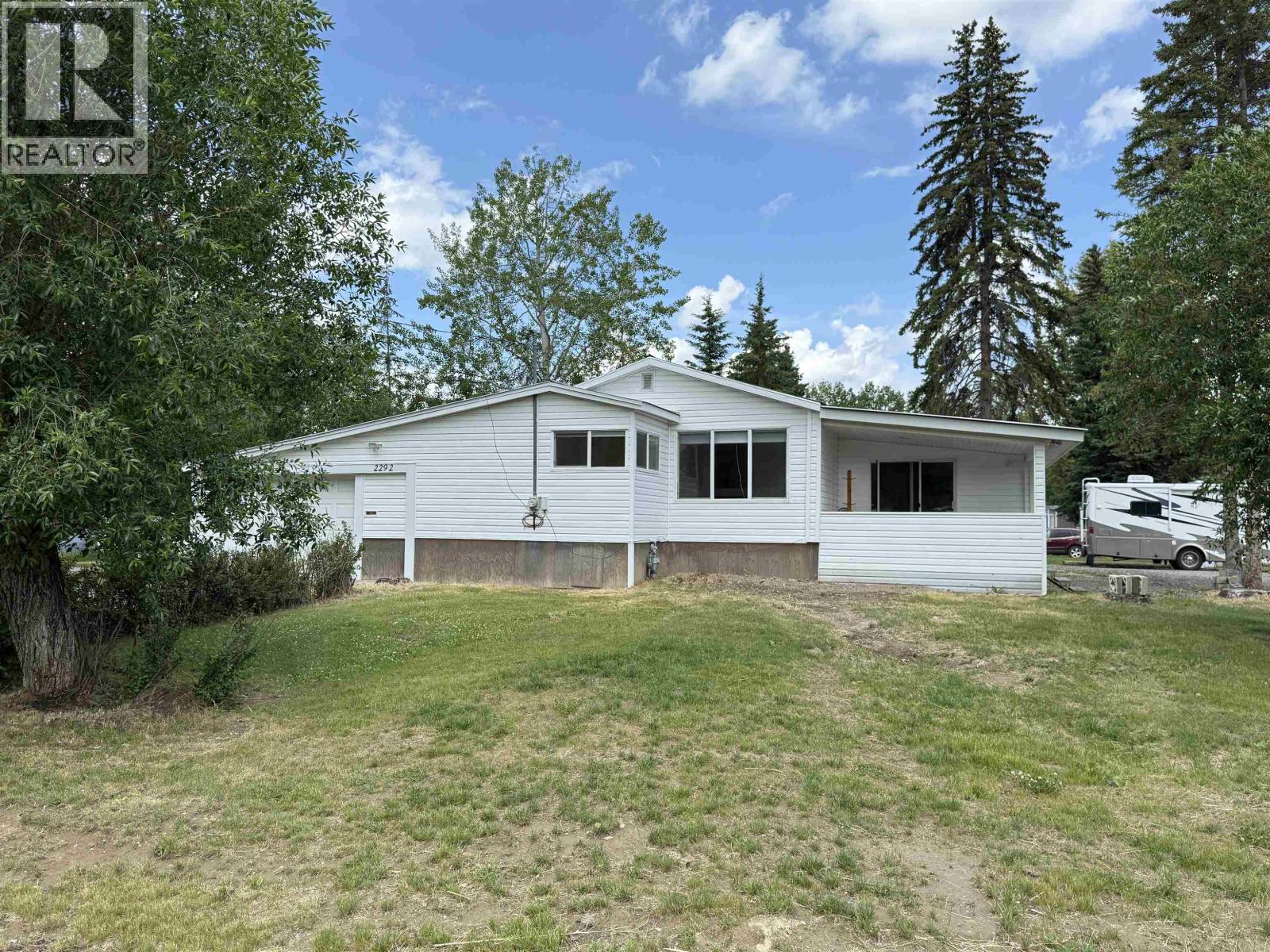 2292 Gassoff Road, Quesnel, British Columbia  V2J 4E6 - Photo 2 - R3117055