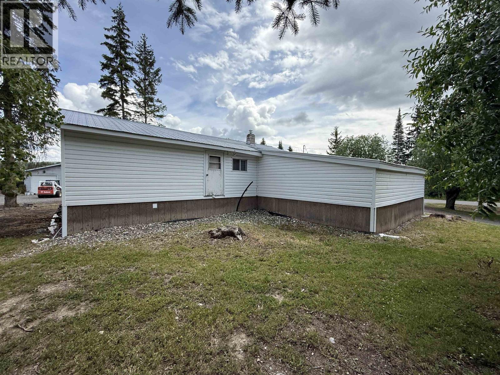 2292 Gassoff Road, Quesnel, British Columbia  V2J 4E6 - Photo 29 - R3117055