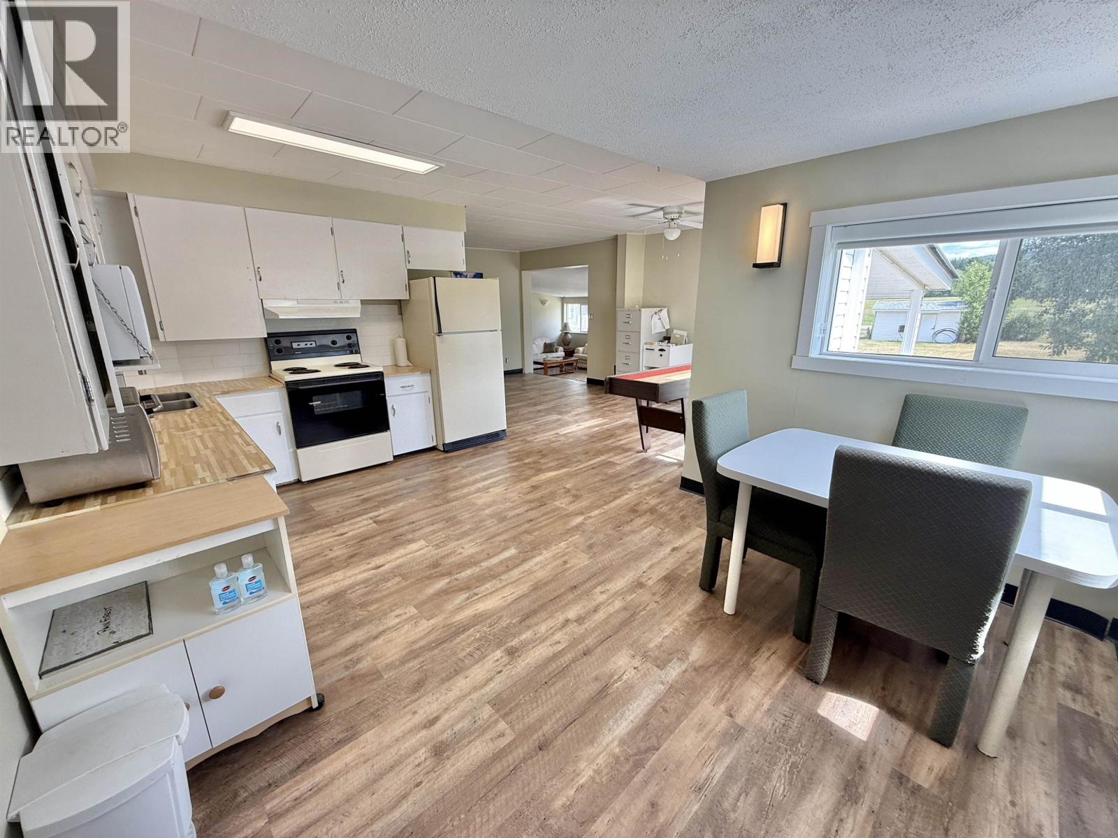 2292 Gassoff Road, Quesnel, British Columbia  V2J 4E6 - Photo 6 - R3117055