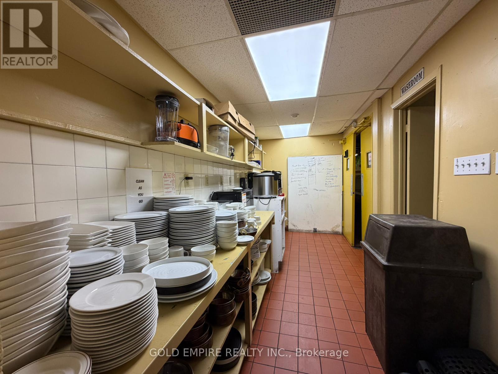 530 Clarke Road, London East, Ontario  N5V 2C7 - Photo 34 - X13055376