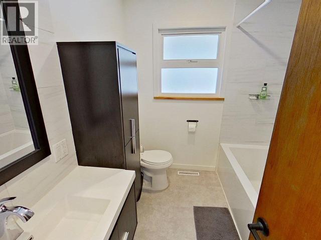 12259 Scotch Fir Point Road, Powell River, British Columbia  V8A 0M5 - Photo 6 - 19837