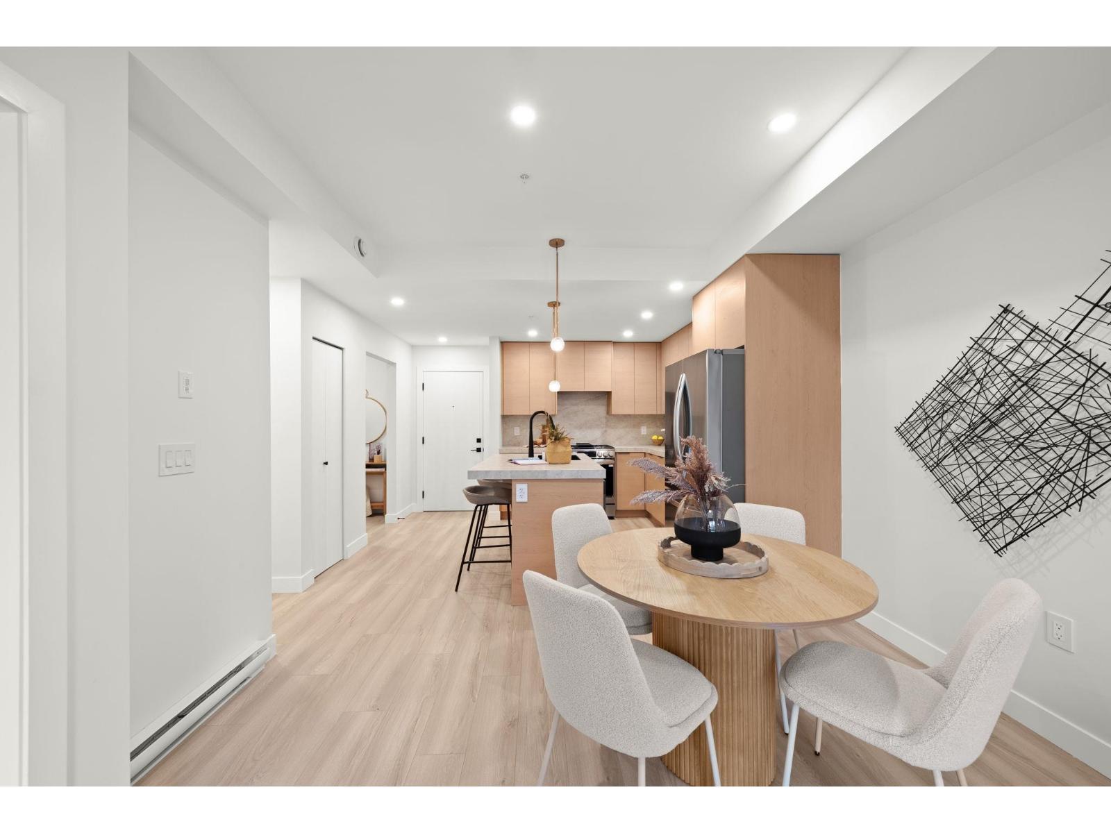 208 15353 17 Avenue, Surrey, British Columbia  V4A 1T8 - Photo 11 - R3117054