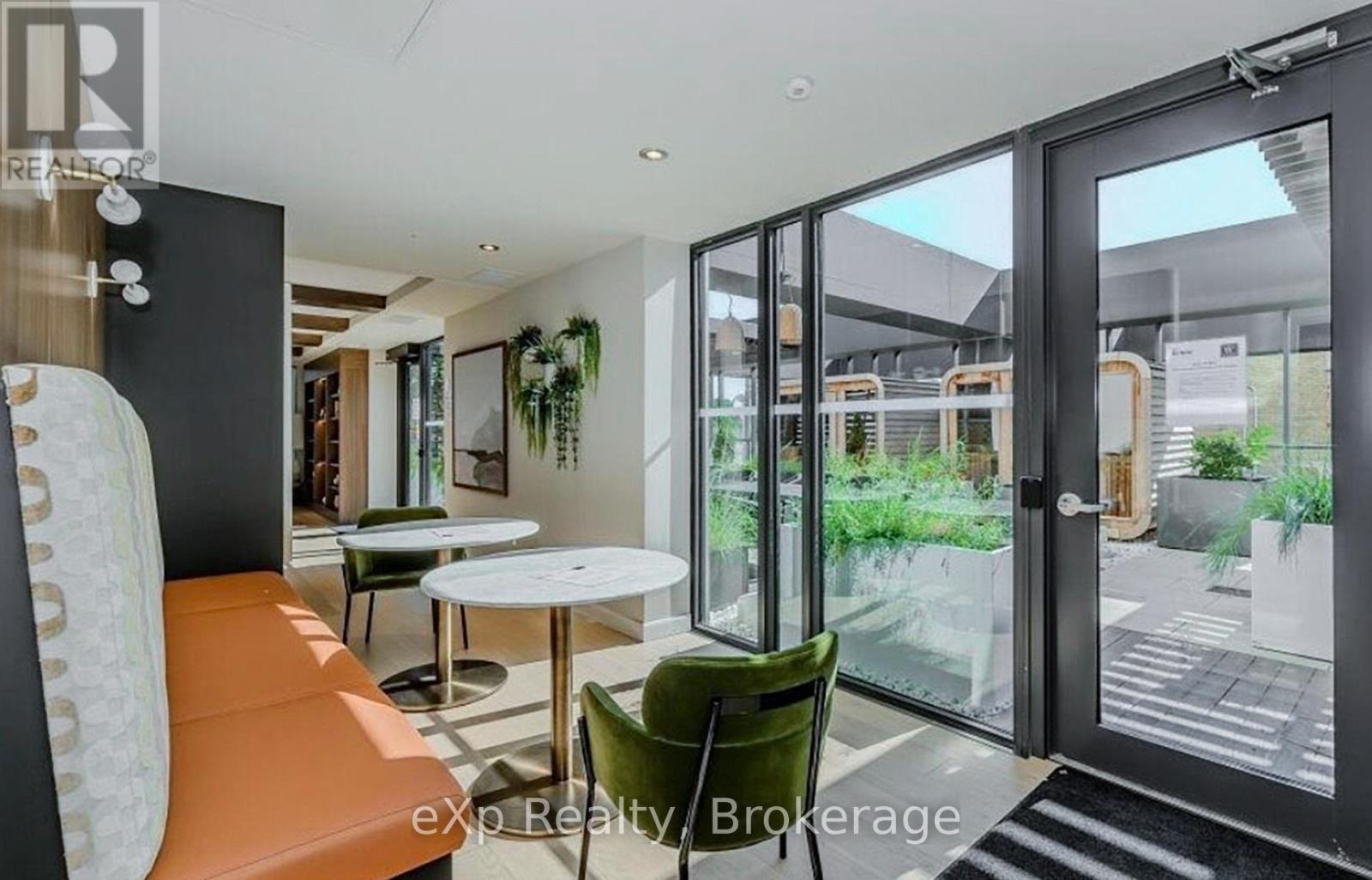 306 - 741 King Street W, Kitchener, Ontario  N2G 0E9 - Photo 17 - X12938174