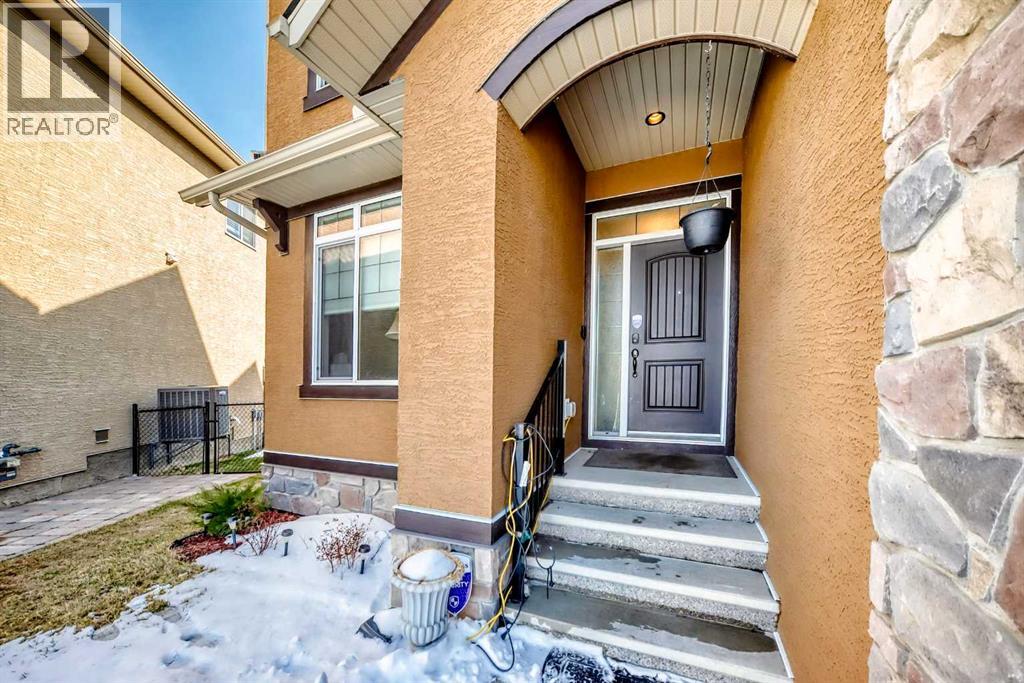 345 Marquis Landing Se, Calgary, Alberta  T3M 2H4 - Photo 3 - A2305000