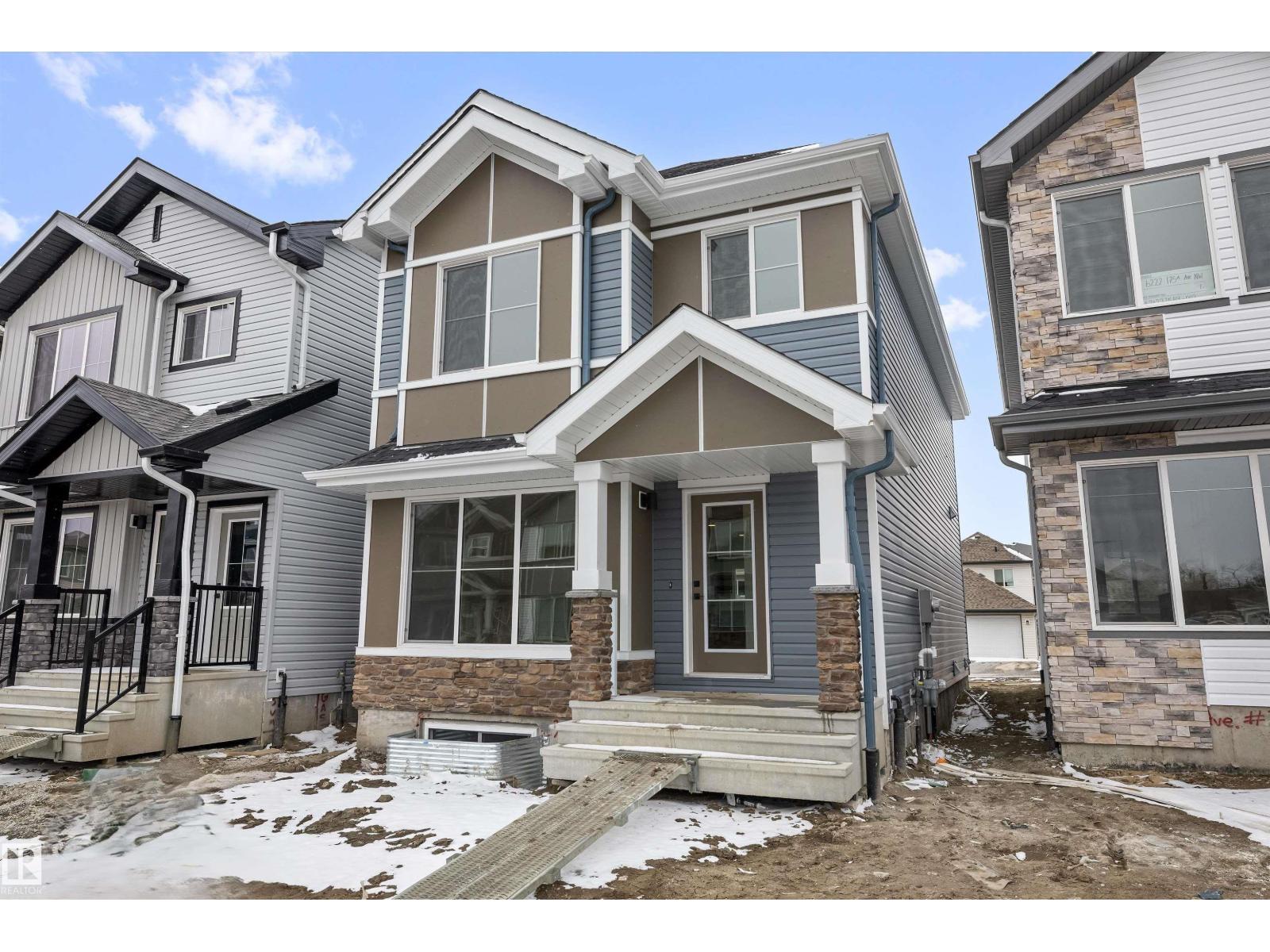 6226 175a Av NW, Edmonton, Alberta  T5Y 4H3 - Photo 2 - E4473705