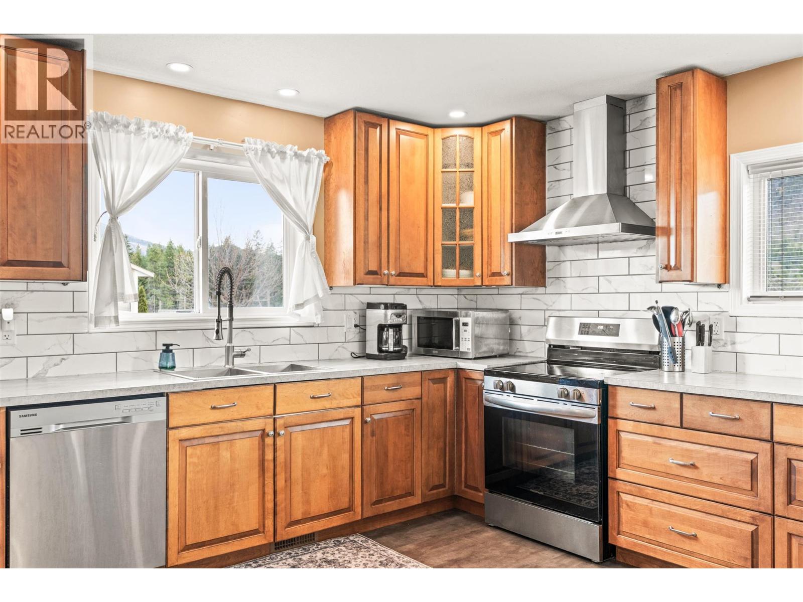 59 Beaven Road, Cherryville, British Columbia  V0E 2G3 - Photo 12 - 10385186