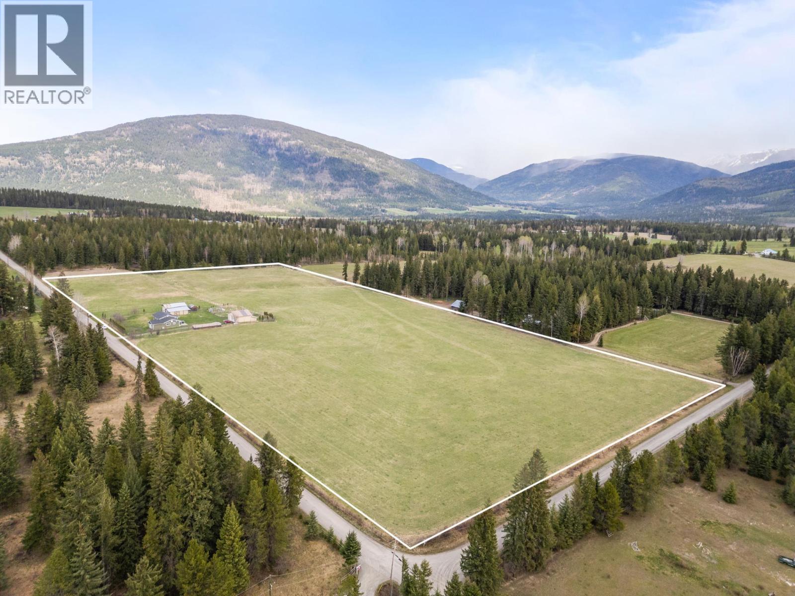 59 Beaven Road, Cherryville, British Columbia