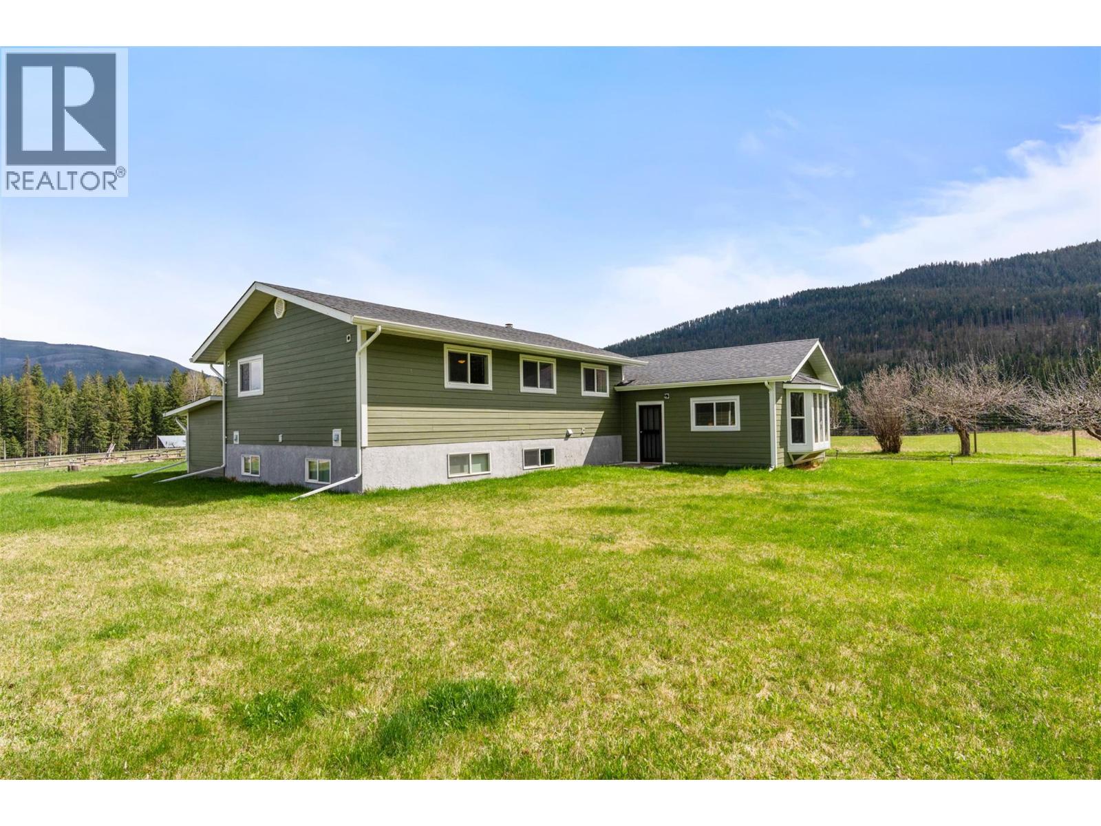 59 Beaven Road, Cherryville, British Columbia  V0E 2G3 - Photo 6 - 10385186