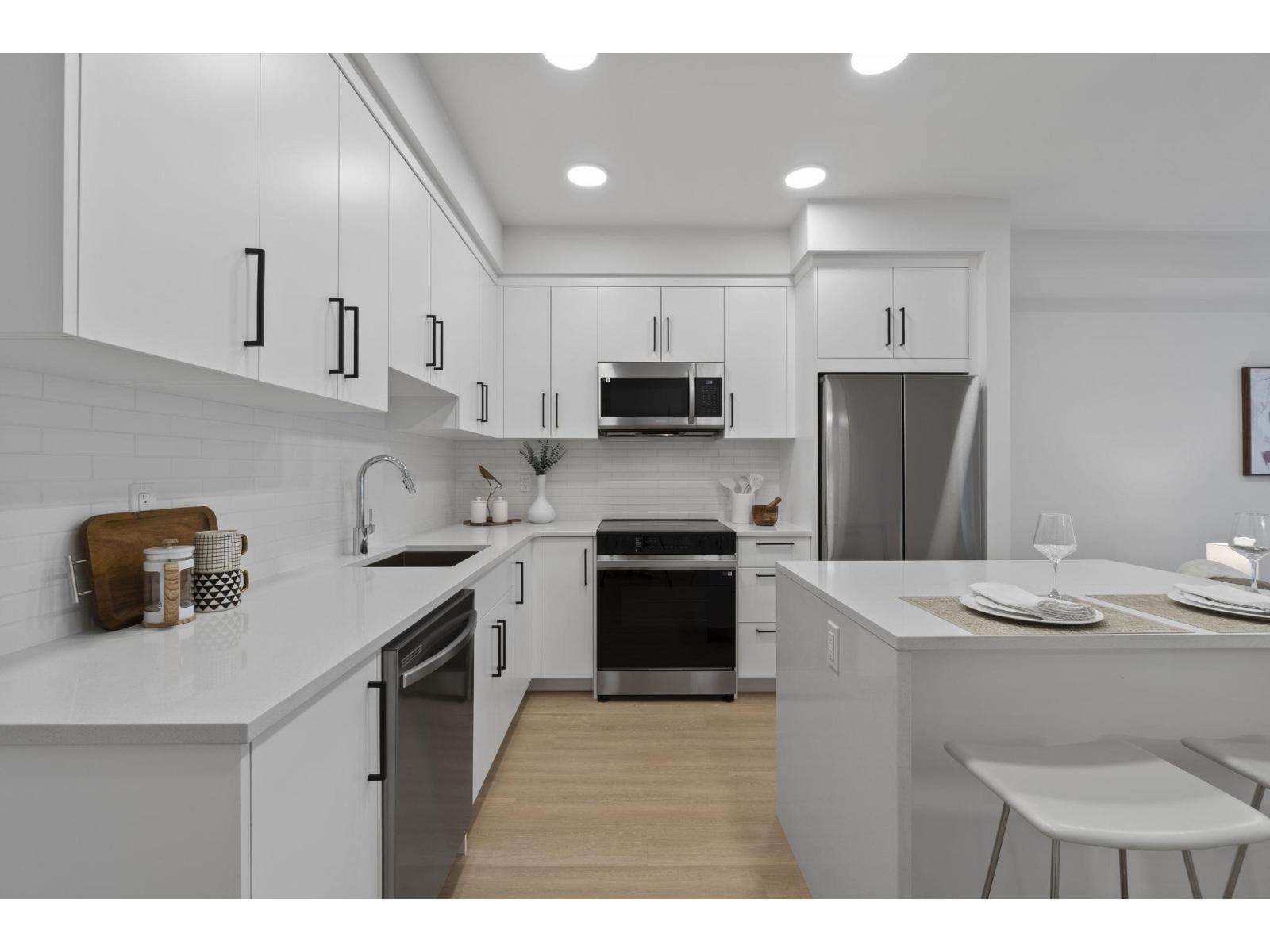 415 33820 SOUTH FRASER WAY, abbotsford, British Columbia