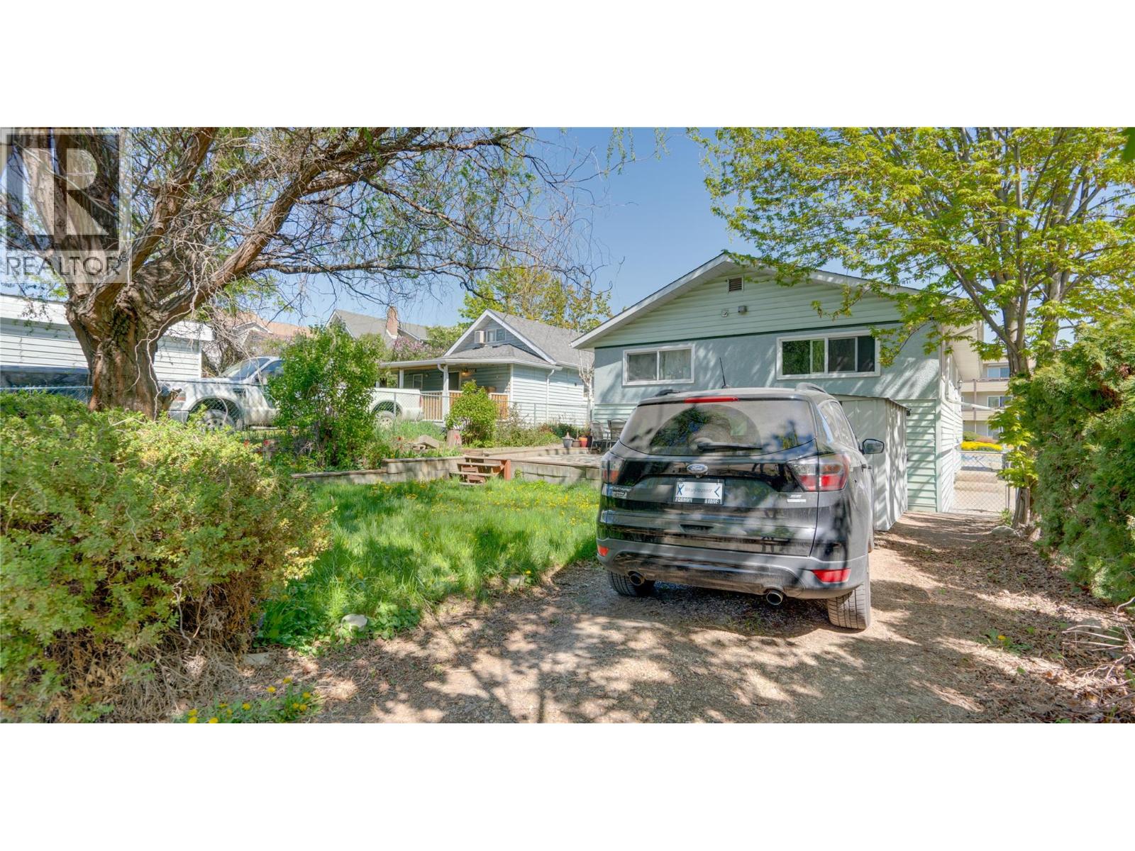 3004 37 Street, Vernon, British Columbia  V1T 6G5 - Photo 4 - 10385213