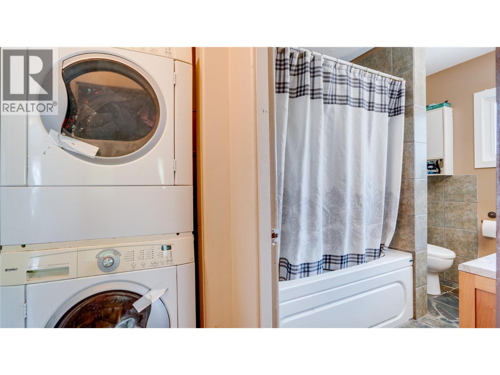 3004 37 Street, Vernon, British Columbia  V1T 6G5 - Photo 21 - 10385213