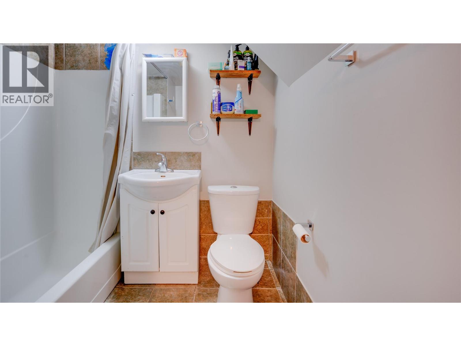 3004 37 Street, Vernon, British Columbia  V1T 6G5 - Photo 35 - 10385213