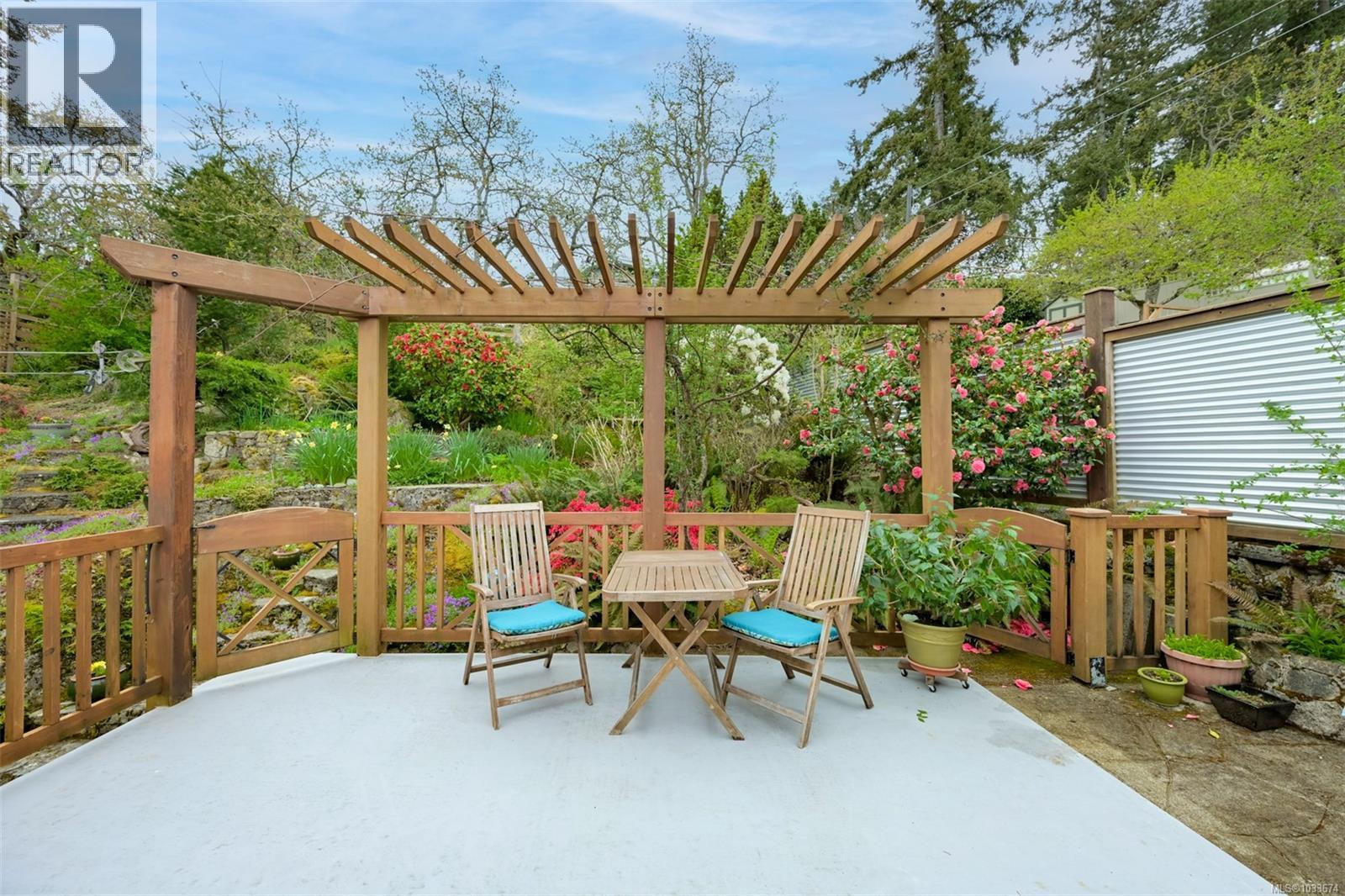 857 Rockheights Ave, Esquimalt, British Columbia  V9A 6J5 - Photo 19 - 1033674