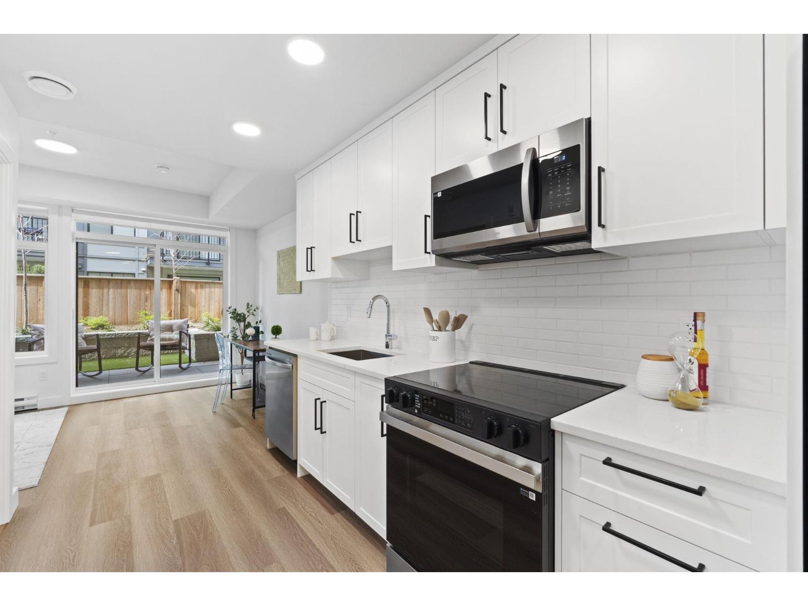 304 33820 South Fraser Way, Abbotsford, British Columbia  V2S 2C5 - Photo 8 - R3116700