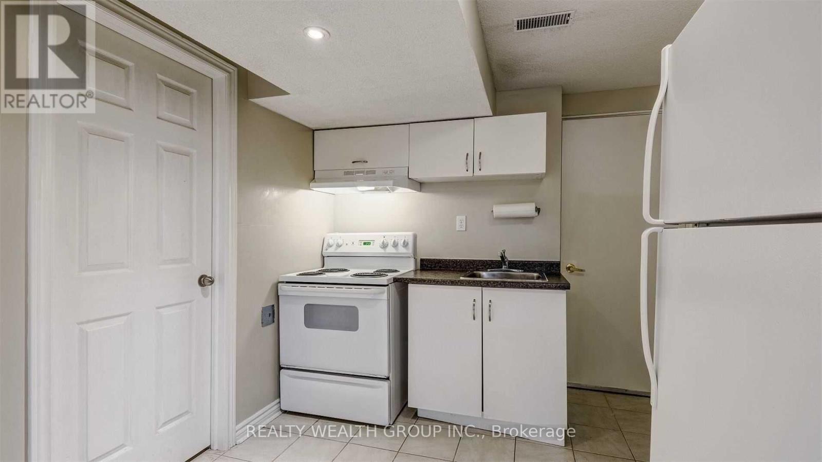 212 Vellore Woods Boulevard, Vaughan, Ontario  L4H 1Y5 - Photo 32 - N13055356