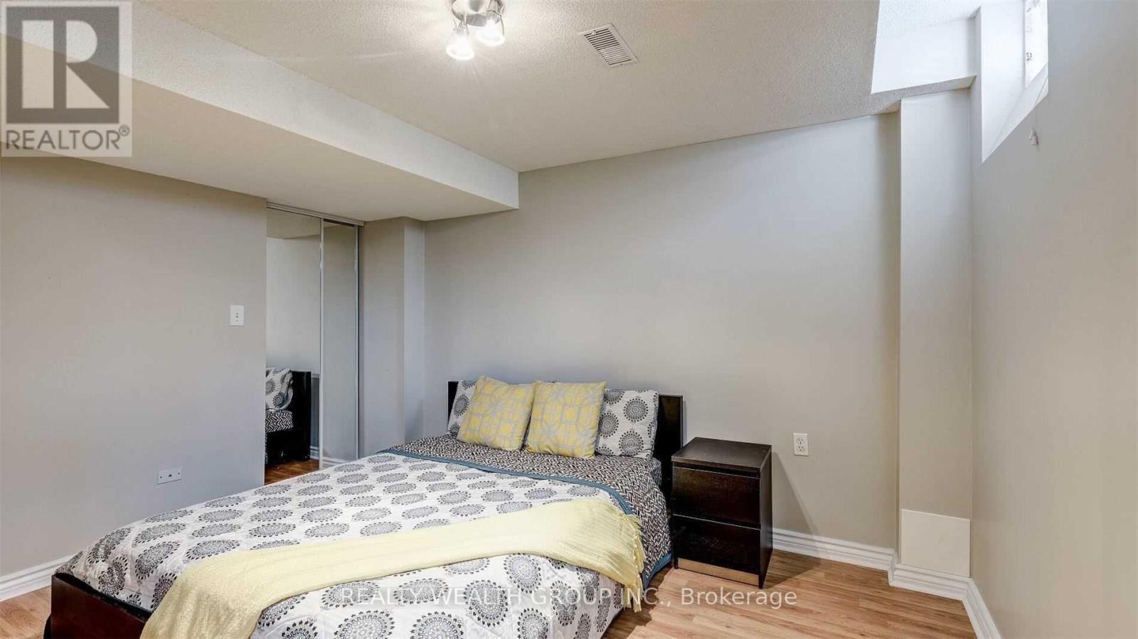 212 Vellore Woods Boulevard, Vaughan, Ontario  L4H 1Y5 - Photo 33 - N13055356