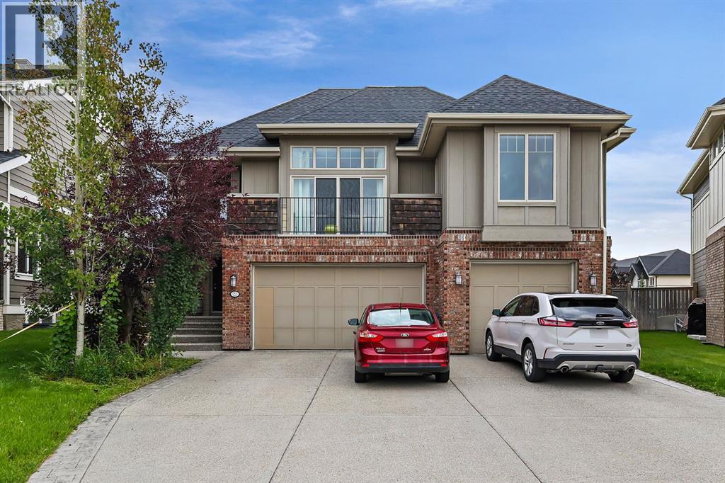 22 Wendham Place Sw, Calgary, Alberta  T3H 0R6 - Photo 2 - A2294143