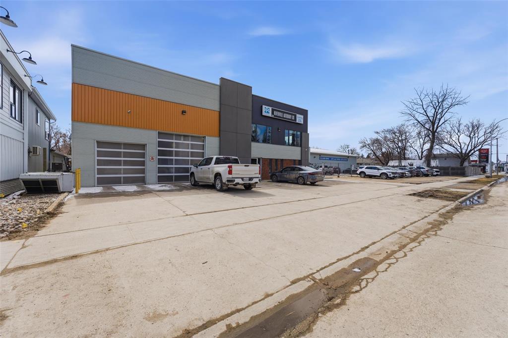 220 Main Street, Niverville, Manitoba  R5G 1Y8 - Photo 5 - 202608186